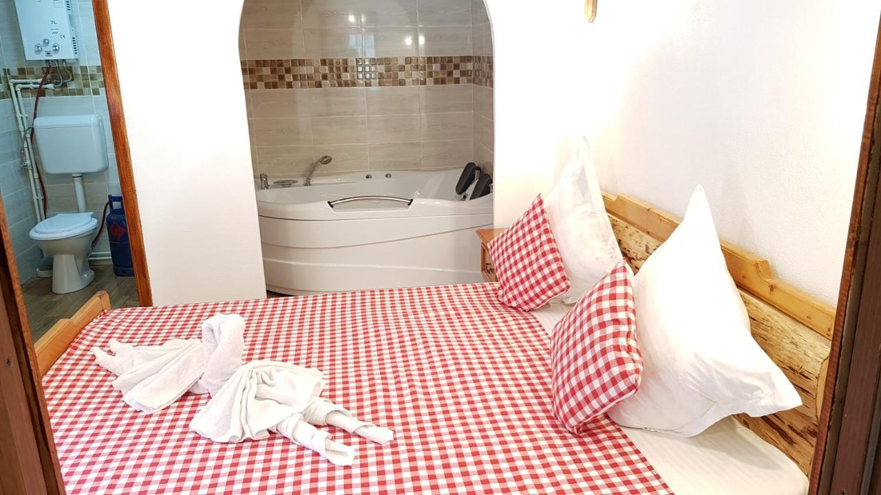 Cabanute Si Camping Dracula Capatineni-Paminteni Dış mekan fotoğraf